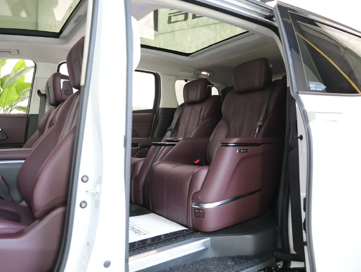 2023 Buick Century 2.0T 237HP L4 9AT,autocango,china used car exporter,china ev exporter,chinese used car exporter,chinese used ev exporter