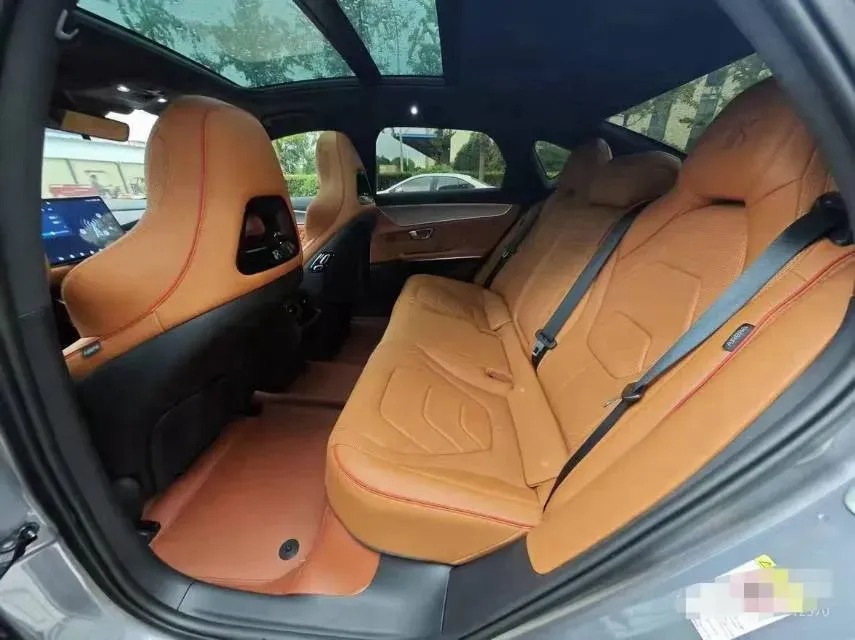 2022 Volkswagen Tiguan L 2.0T 186HP L4 7DCT,autocango,china used car exporter,china ev exporter,chinese used car exporter,chinese used ev exporter