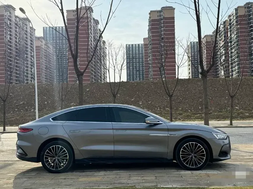 2022 Volkswagen Tiguan L 2.0T 186HP L4 7DCT,autocango,china used car exporter,china ev exporter,chinese used car exporter,chinese used ev exporter