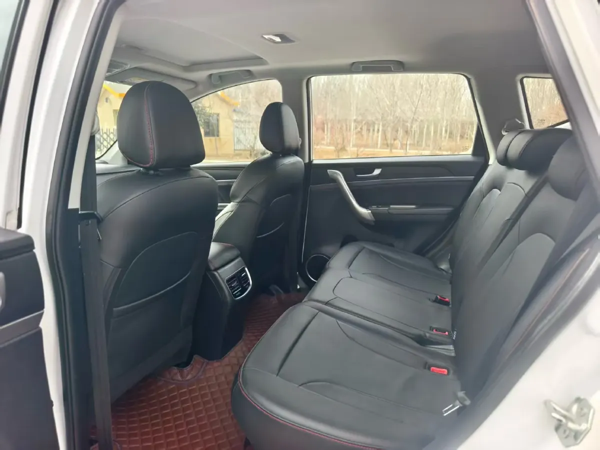 2019 Haval M6 1.5T 150HP L4 7DCT,autocango,china used car exporter,china ev exporter,chinese used car exporter,chinese used ev exporter