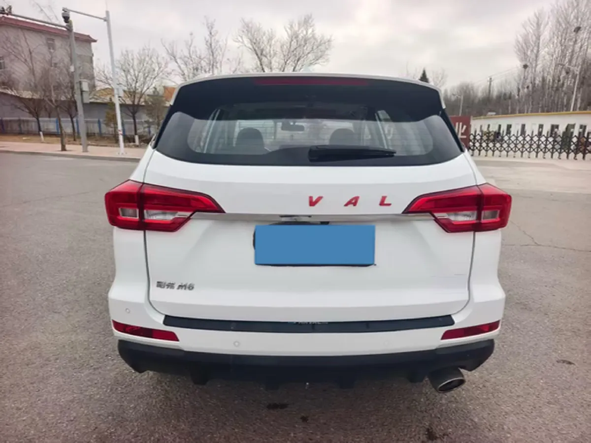 2019 Haval M6 1.5T 150HP L4 7DCT,autocango,china used car exporter,china ev exporter,chinese used car exporter,chinese used ev exporter
