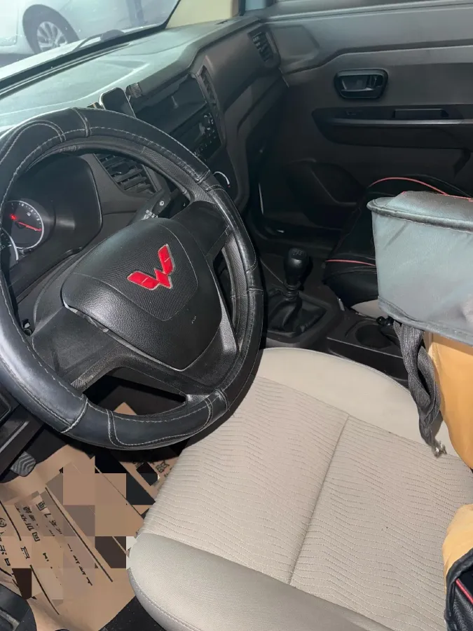 2021 WuLing HongGuang V 1.5L 99HP L4 6MT,autocango,china used car exporter,china ev exporter,chinese used car exporter,chinese used ev exporter