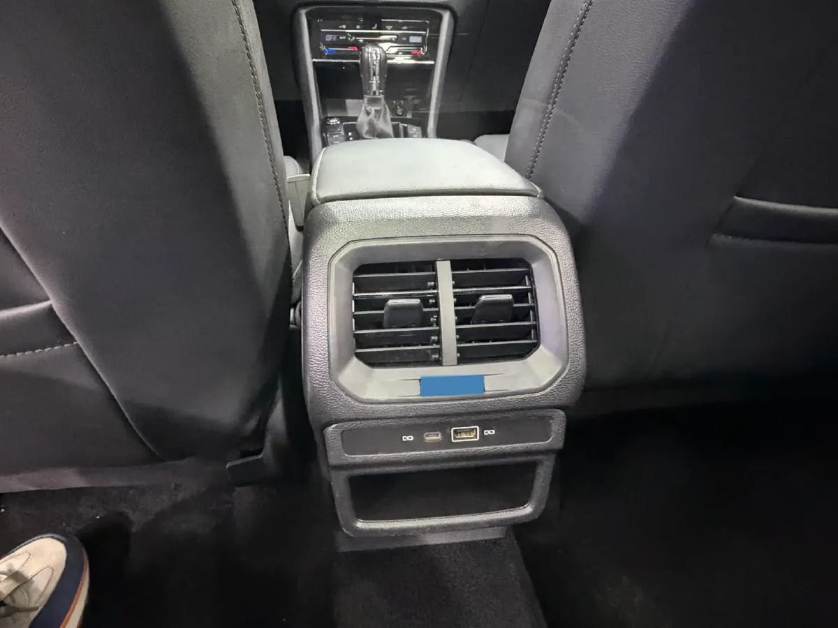 2022 Ford Transit 2.0T 202HP L4 6AT,autocango,china used car exporter,china ev exporter,chinese used car exporter,chinese used ev exporter