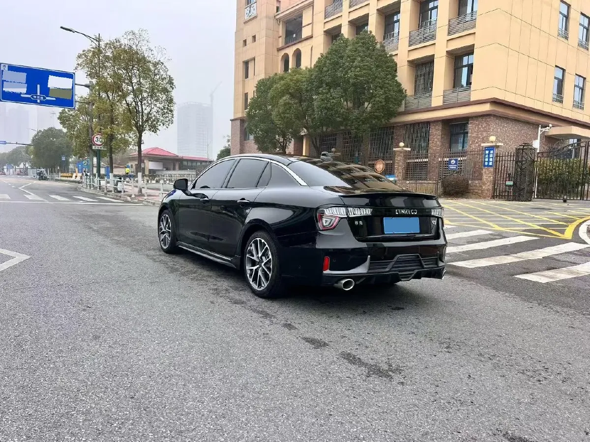 2022 LYNK&CO 03 1.5T 180HP L3 7DCT,autocango,china used car exporter,china ev exporter,chinese used car exporter,chinese used ev exporter