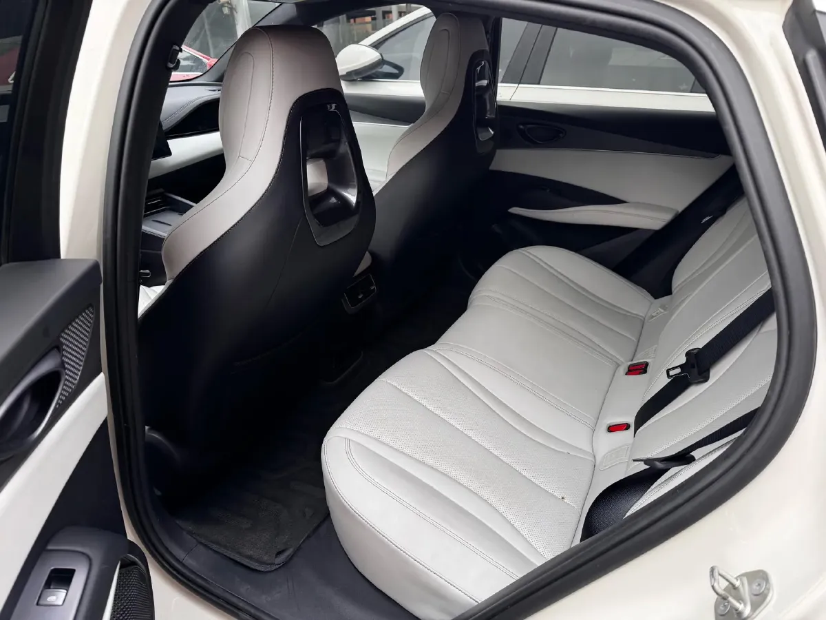 2024 BYD Seal 06 1.5L 101HP L4 E-CVT PHEV 15.87KWH,autocango,china used car exporter,china ev exporter,chinese used car exporter,chinese used ev exporter