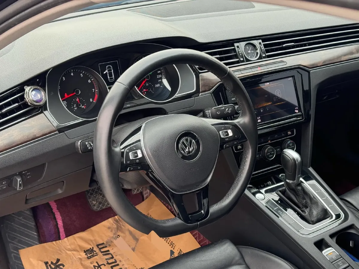 2019 Volkswagen Magotan 2.0T 186HP L4 7DCT,autocango,china used car exporter,china ev exporter,chinese used car exporter,chinese used ev exporter
