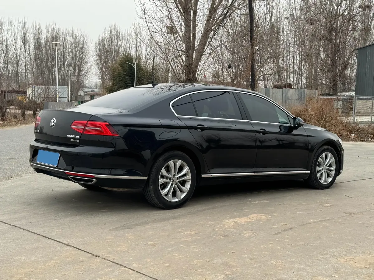 2019 Volkswagen Magotan 2.0T 186HP L4 7DCT,autocango,china used car exporter,china ev exporter,chinese used car exporter,chinese used ev exporter