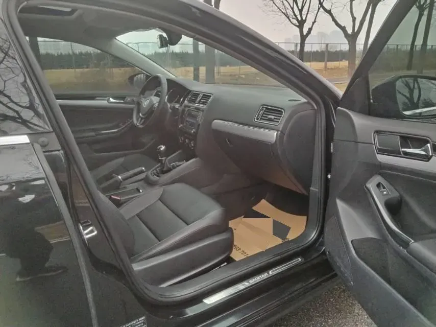 2018 KingLong KaiTe 2.3T 110HP L4 5MT,autocango,china used car exporter,china ev exporter,chinese used car exporter,chinese used ev exporter