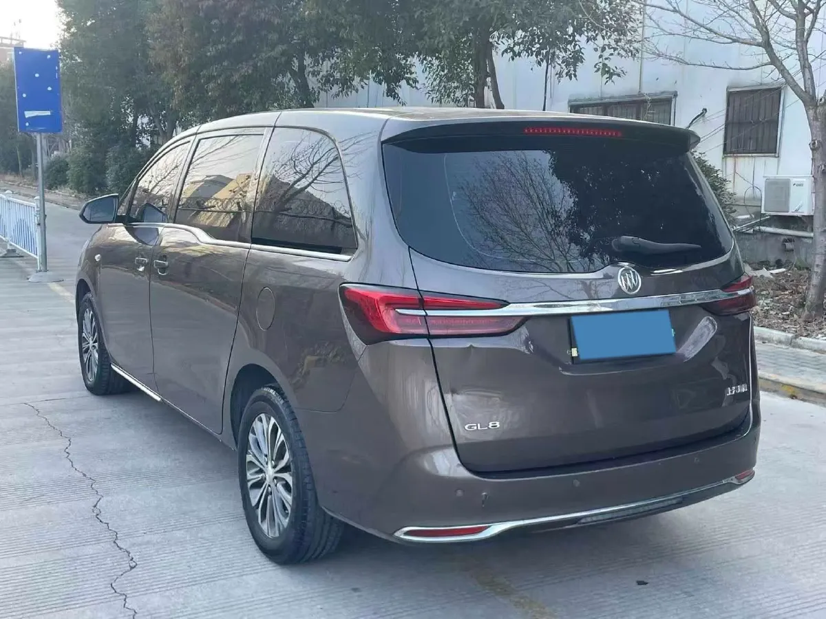 2023 Buick GL8 2.0T 237HP L4 9AT,autocango,china used car exporter,china ev exporter,chinese used car exporter,chinese used ev exporter