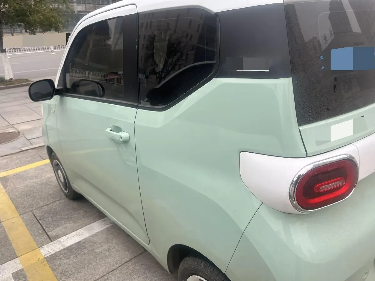 2024 WuLing HongGuang MINI EV BEV 9.3KWH,autocango,china used car exporter,china ev exporter,chinese used car exporter,chinese used ev exporter