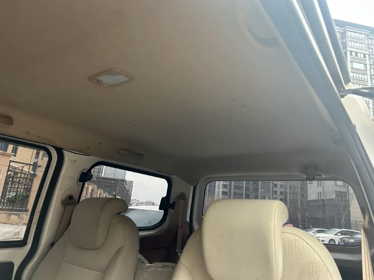 2019 WuLing HongGuang V 1.5L 99HP L4 6MT,autocango,china used car exporter,china ev exporter,chinese used car exporter,chinese used ev exporter