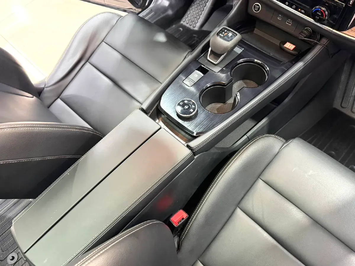 2021 Nissan X-Trail 1.5T 204HP L3 CVT,autocango,china used car exporter,china ev exporter,chinese used car exporter,chinese used ev exporter