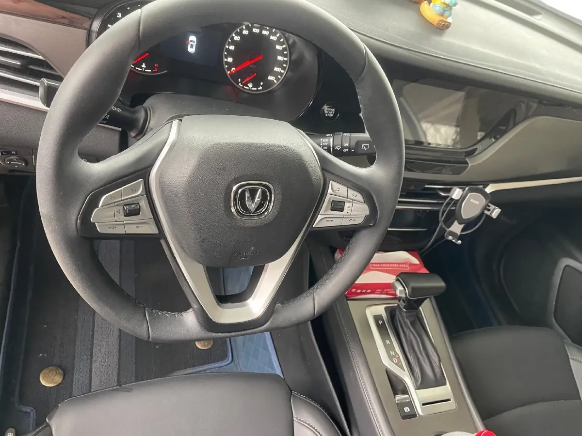 2020 ChangAn CS35 Plus 1.4T 158HP L4 7DCT,autocango,china used car exporter,china ev exporter,chinese used car exporter,chinese used ev exporter