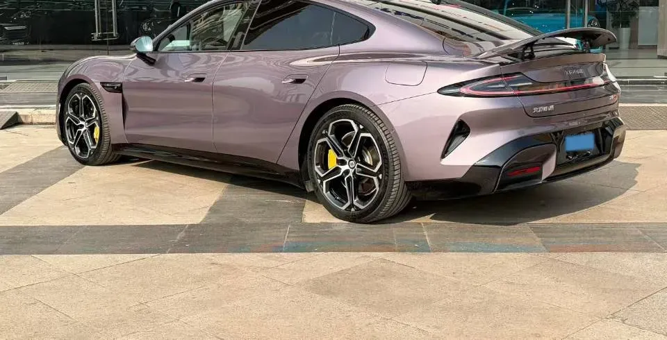 2024 MI SU7 BEV 101KWH,autocango,china used car exporter,china ev exporter,chinese used car exporter,chinese used ev exporter