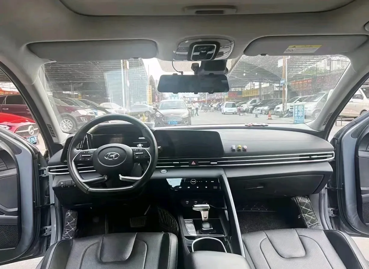 2021 Hyundai Elantra 1.5L 115HP L4 CVT,autocango,china used car exporter,china ev exporter,chinese used car exporter,chinese used ev exporter