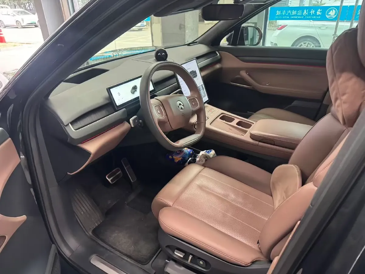 2024 Porsche Macan All-Electric BEV 100KWH,autocango,china used car exporter,china ev exporter,chinese used car exporter,chinese used ev exporter