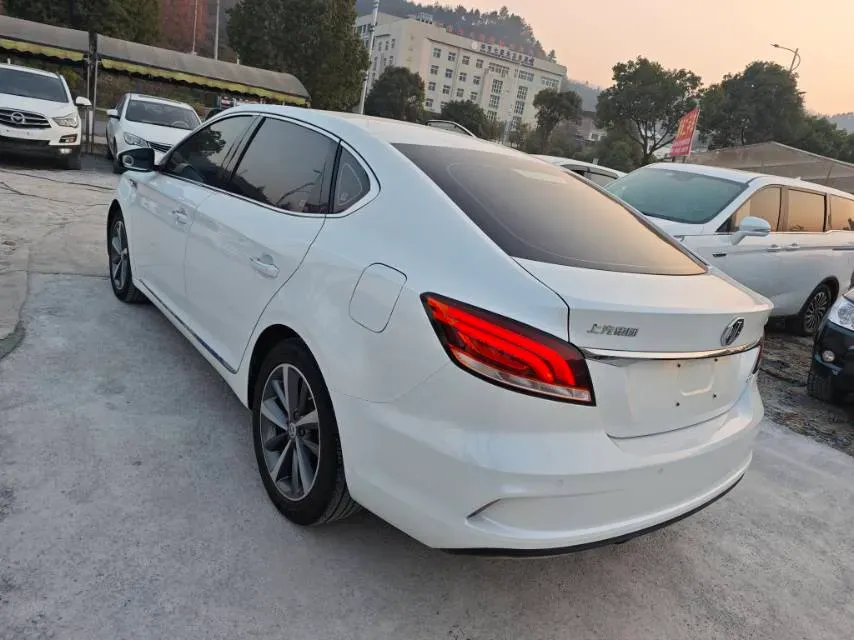 2019 MAXUS D60 1.5T 169HP L4 7DCT,autocango,china used car exporter,china ev exporter,chinese used car exporter,chinese used ev exporter