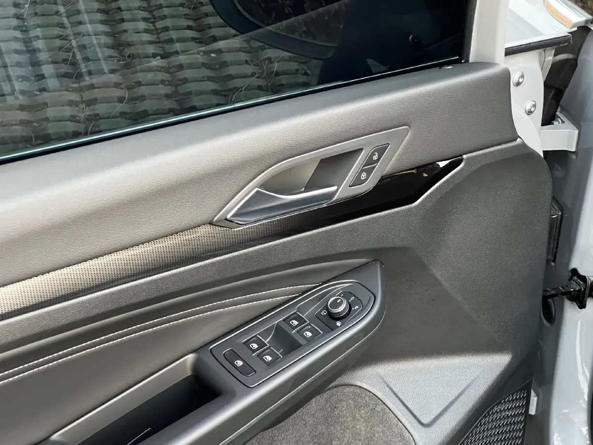 2023 Volkswagen Golf 1.4T 150HP L4 7DCT,autocango,china used car exporter,china ev exporter,chinese used car exporter,chinese used ev exporter