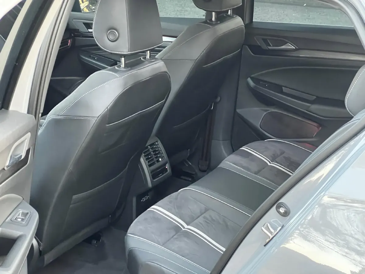 2023 Volkswagen Golf 1.4T 150HP L4 7DCT,autocango,china used car exporter,china ev exporter,chinese used car exporter,chinese used ev exporter