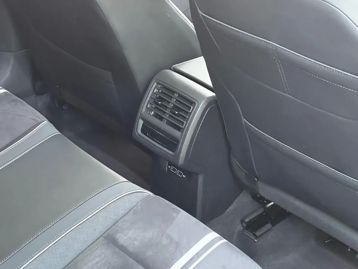 2023 Volkswagen Golf 1.4T 150HP L4 7DCT,autocango,china used car exporter,china ev exporter,chinese used car exporter,chinese used ev exporter