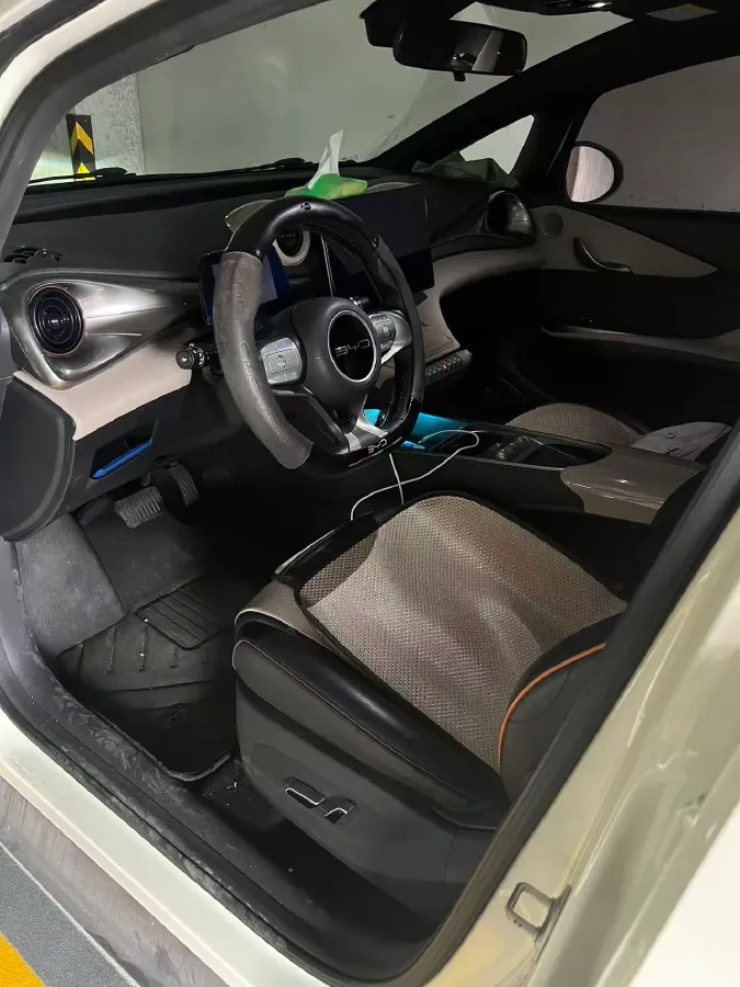 2023 BYD Dolphin BEV 44.928KWH,autocango,china used car exporter,china ev exporter,chinese used car exporter,chinese used ev exporter