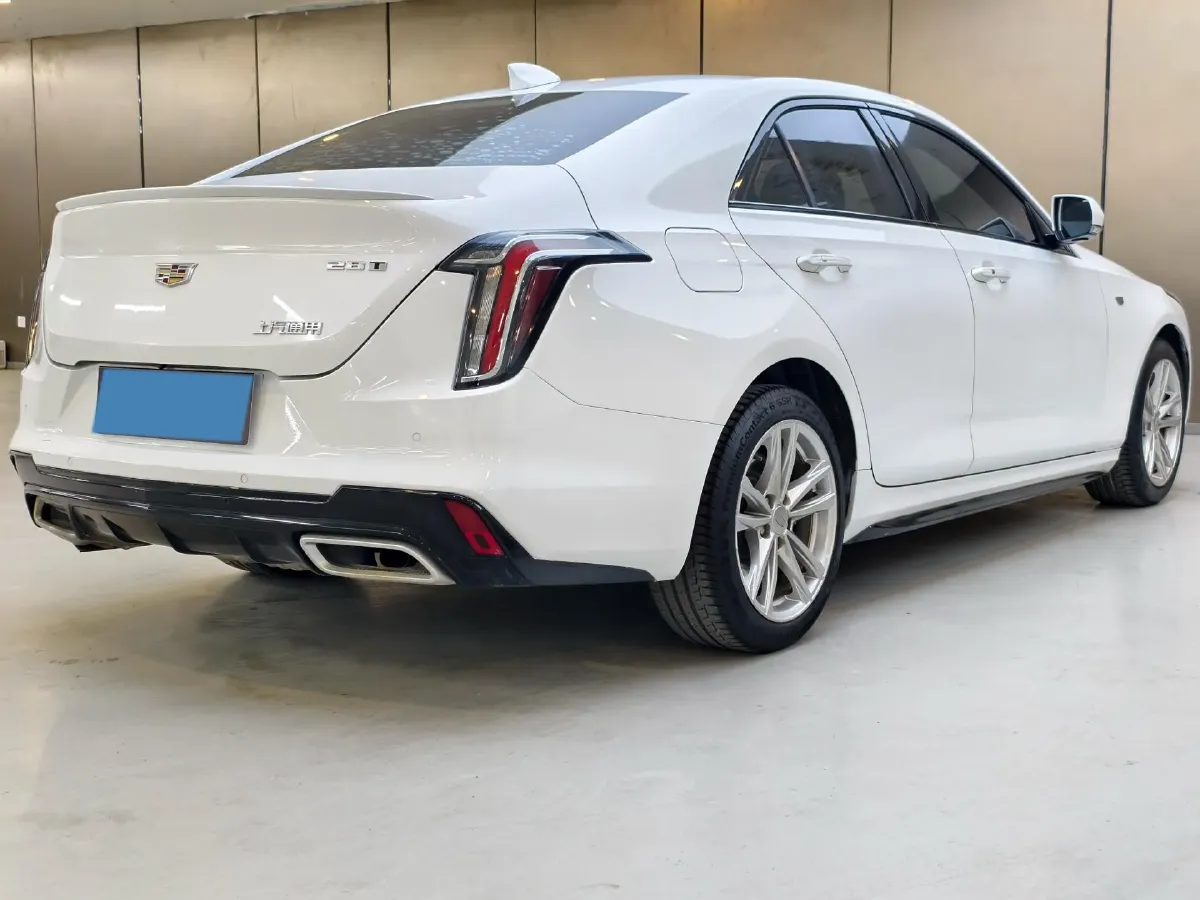 2021 Cadillac CT4 2.0T 237HP L4 8AT,autocango,china used car exporter,china ev exporter,chinese used car exporter,chinese used ev exporter