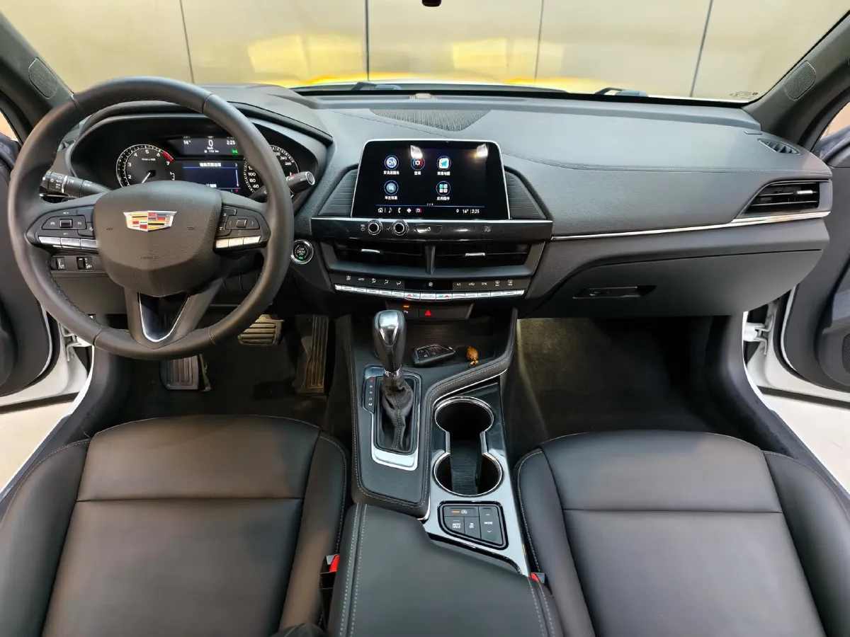 2021 Cadillac CT4 2.0T 237HP L4 8AT,autocango,china used car exporter,china ev exporter,chinese used car exporter,chinese used ev exporter