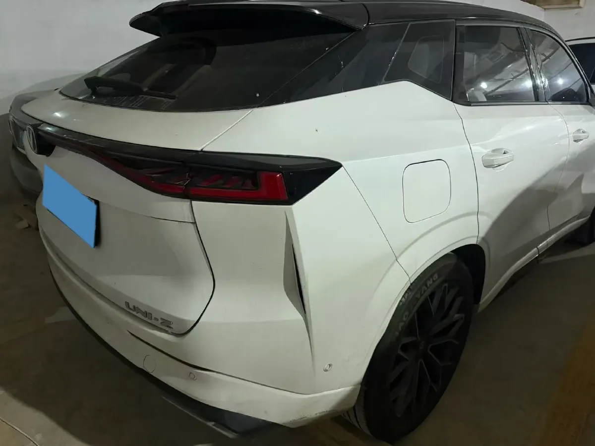 2024 ChangAn UNI-Z 1.5L 98HP L4 E-CVT PHEV 18.4KWH,autocango,china used car exporter,china ev exporter,chinese used car exporter,chinese used ev exporter