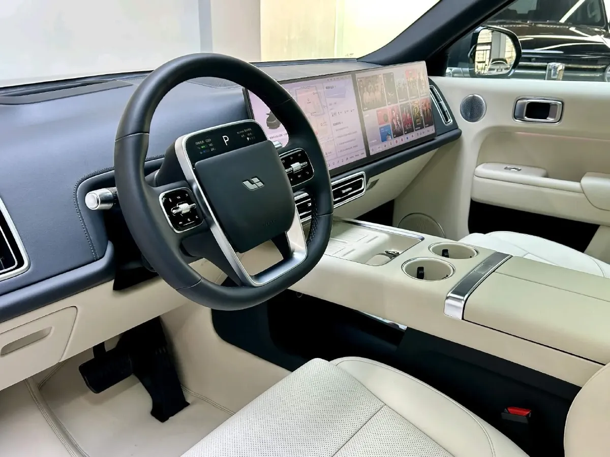 2024 Ford Bronco 2.3T 275HP L4 10AT,autocango,china used car exporter,china ev exporter,chinese used car exporter,chinese used ev exporter
