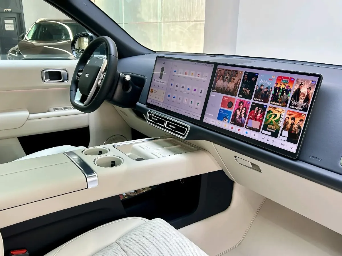 2024 Ford Bronco 2.3T 275HP L4 10AT,autocango,china used car exporter,china ev exporter,chinese used car exporter,chinese used ev exporter