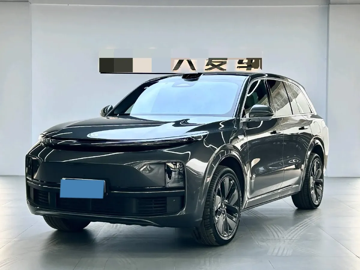 2024 Ford Bronco 2.3T 275HP L4 10AT,autocango,china used car exporter,china ev exporter,chinese used car exporter,chinese used ev exporter