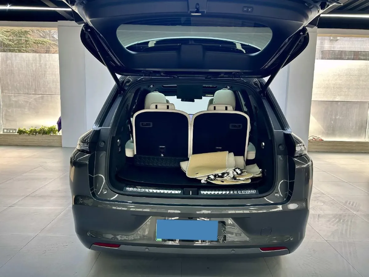 2024 Ford Bronco 2.3T 275HP L4 10AT,autocango,china used car exporter,china ev exporter,chinese used car exporter,chinese used ev exporter