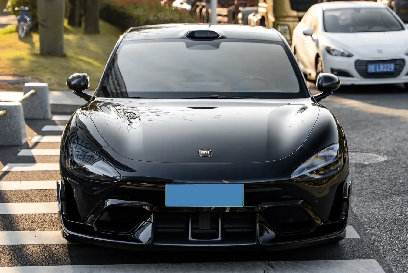 2025 MI SU7 Ultra BEV 93.7KWH,autocango,china used car exporter,china ev exporter,chinese used car exporter,chinese used ev exporter