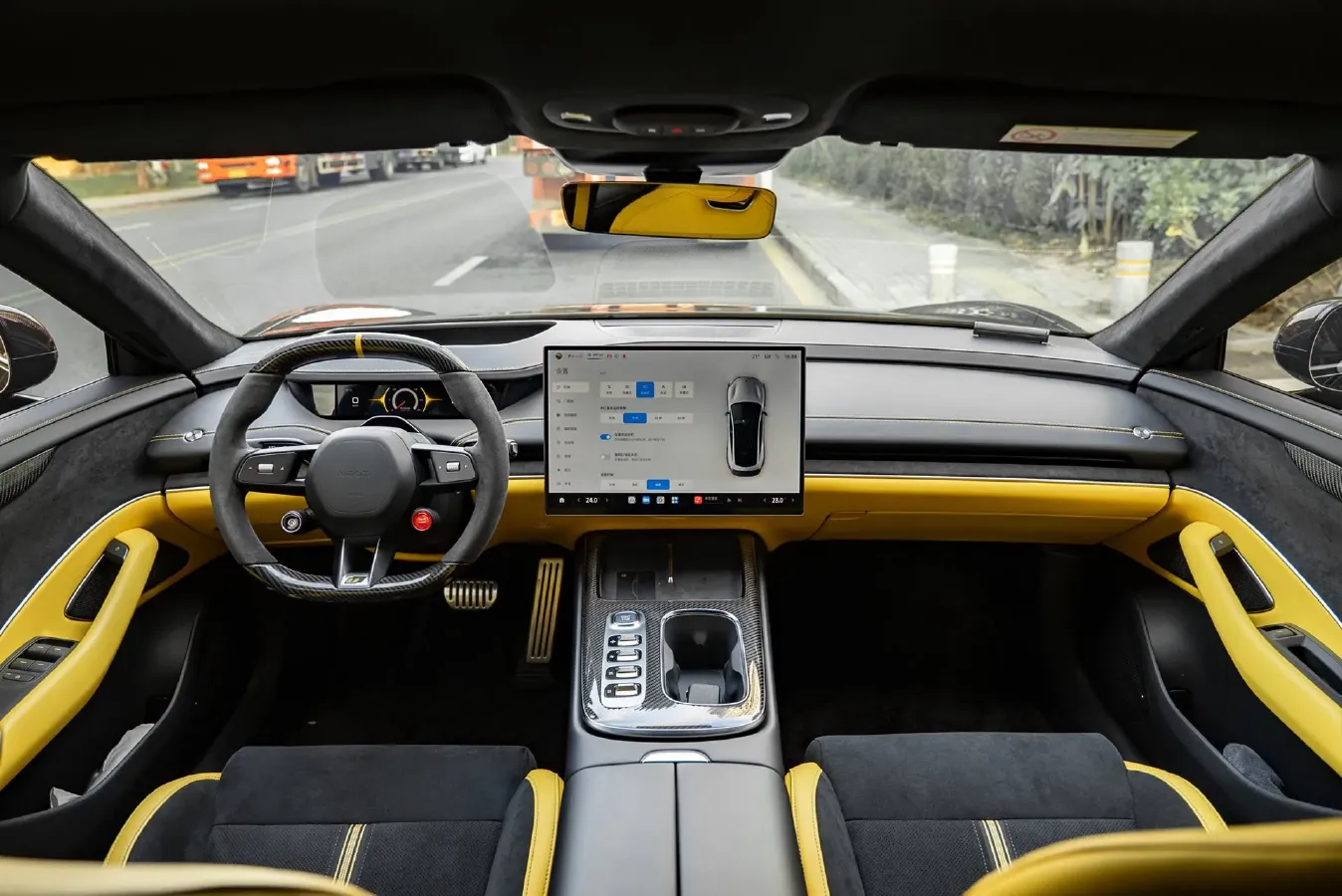 2025 MI SU7 Ultra BEV 93.7KWH,autocango,china used car exporter,china ev exporter,chinese used car exporter,chinese used ev exporter