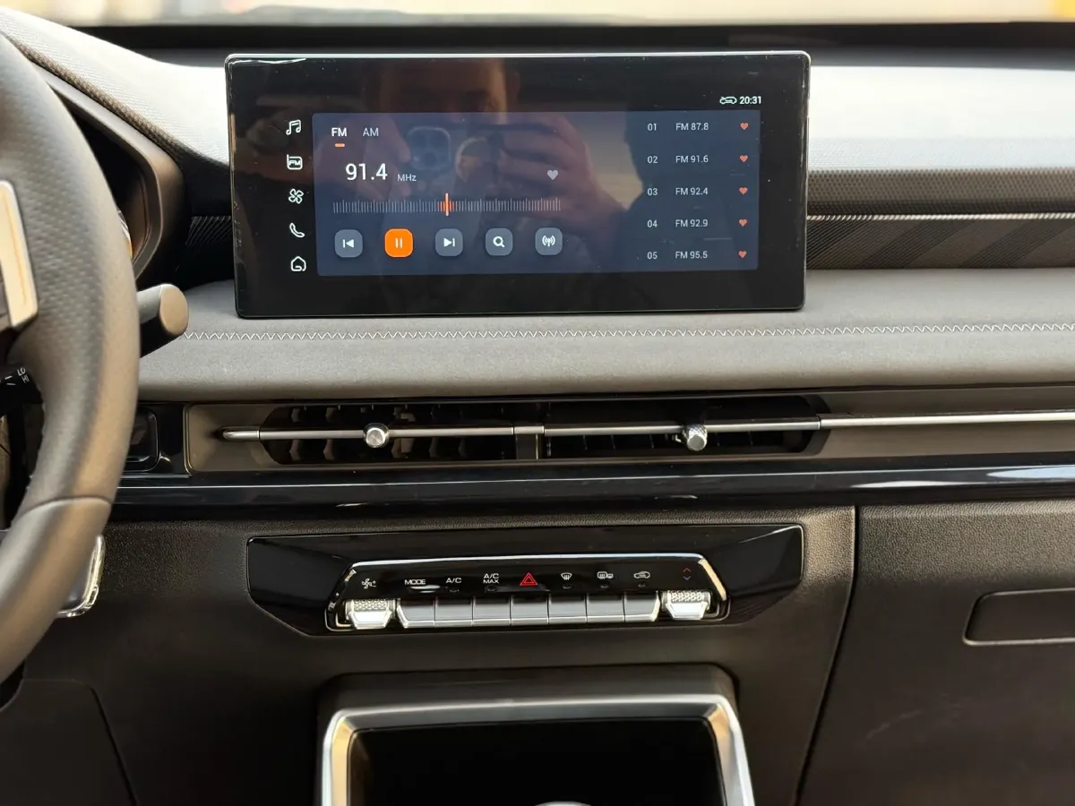 2022 WuLing XingChi 1.5L 99HP L4 6MT,autocango,china used car exporter,china ev exporter,chinese used car exporter,chinese used ev exporter