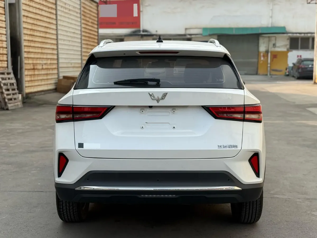 2022 WuLing XingChi 1.5L 99HP L4 6MT,autocango,china used car exporter,china ev exporter,chinese used car exporter,chinese used ev exporter