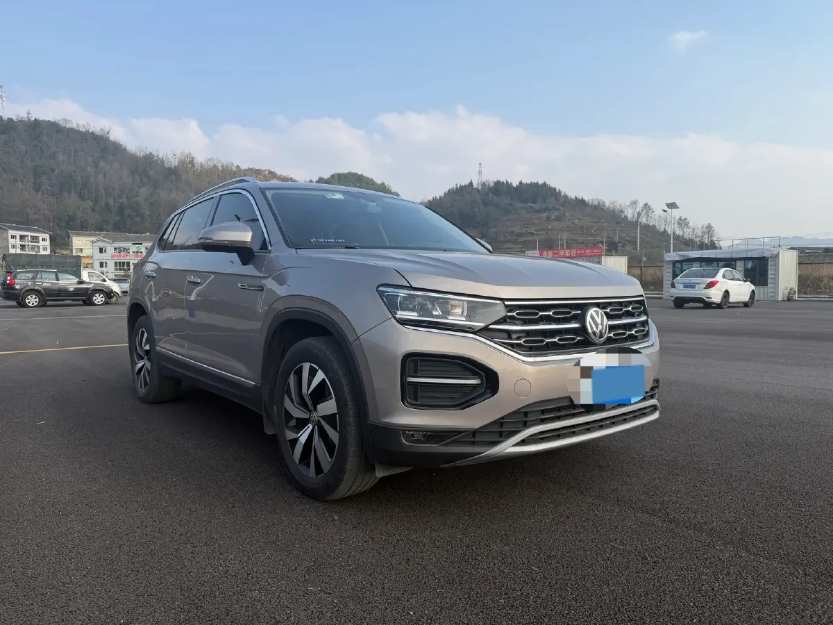 2020 Volkswagen Tayron 2.0T 186HP L4 7DCT,autocango,china used car exporter,china ev exporter,chinese used car exporter,chinese used ev exporter