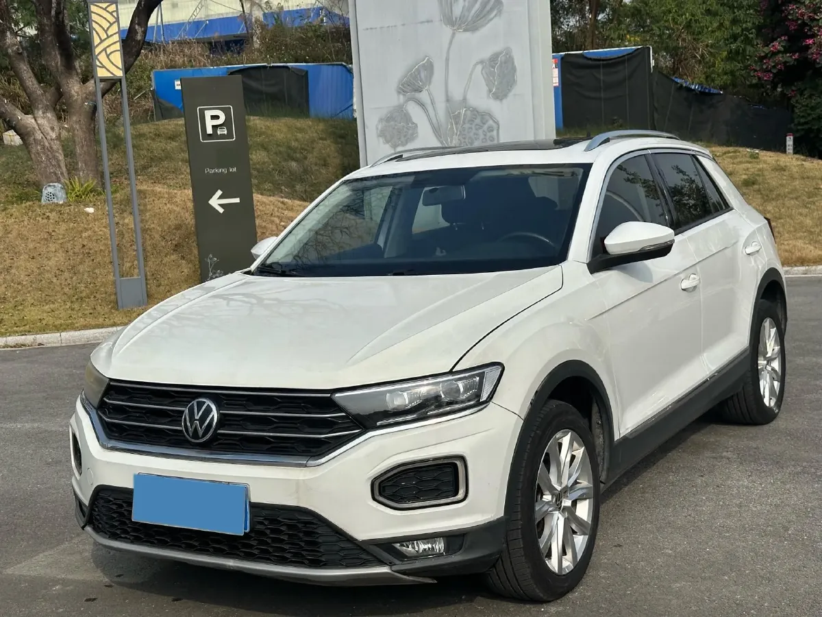 2021 Volkswagen T-Roc 1.4T 150HP L4 7DCT,autocango,china used car exporter,china ev exporter,chinese used car exporter,chinese used ev exporter