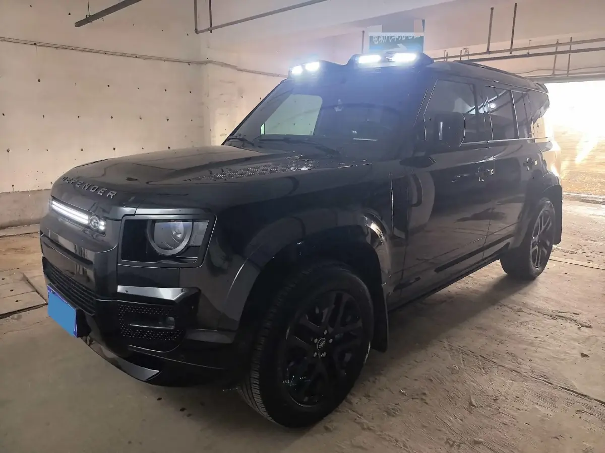 2023 Land Rover Defender 3.0T 400HP L6 8AT