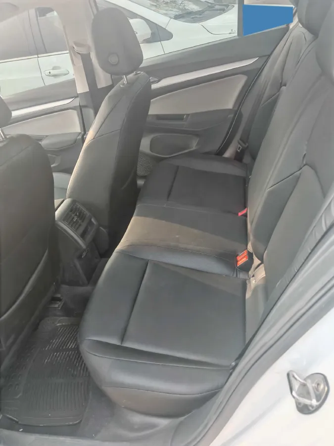 2021 Volkswagen Golf 1.2T 116HP L4 7DCT,autocango,china used car exporter,china ev exporter,chinese used car exporter,chinese used ev exporter