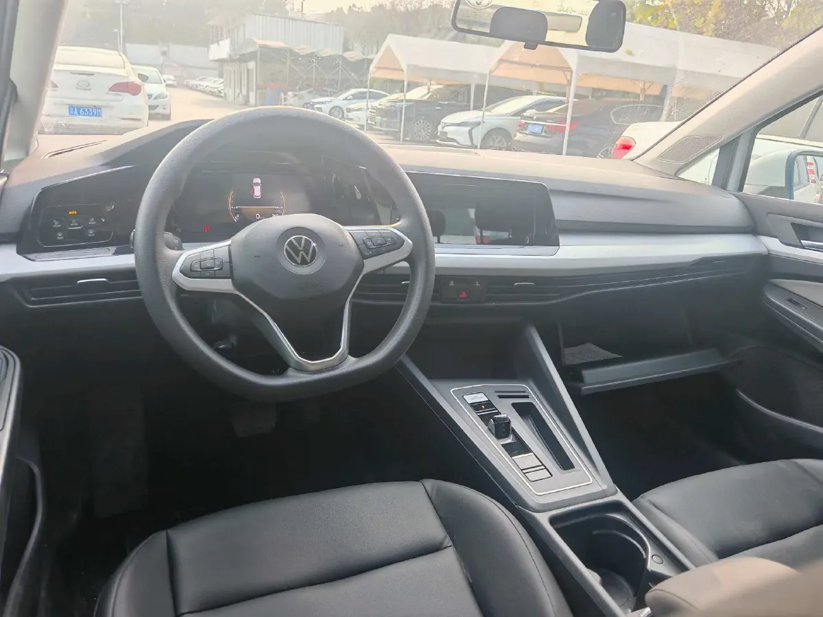 2021 Volkswagen Golf 1.2T 116HP L4 7DCT,autocango,china used car exporter,china ev exporter,chinese used car exporter,chinese used ev exporter