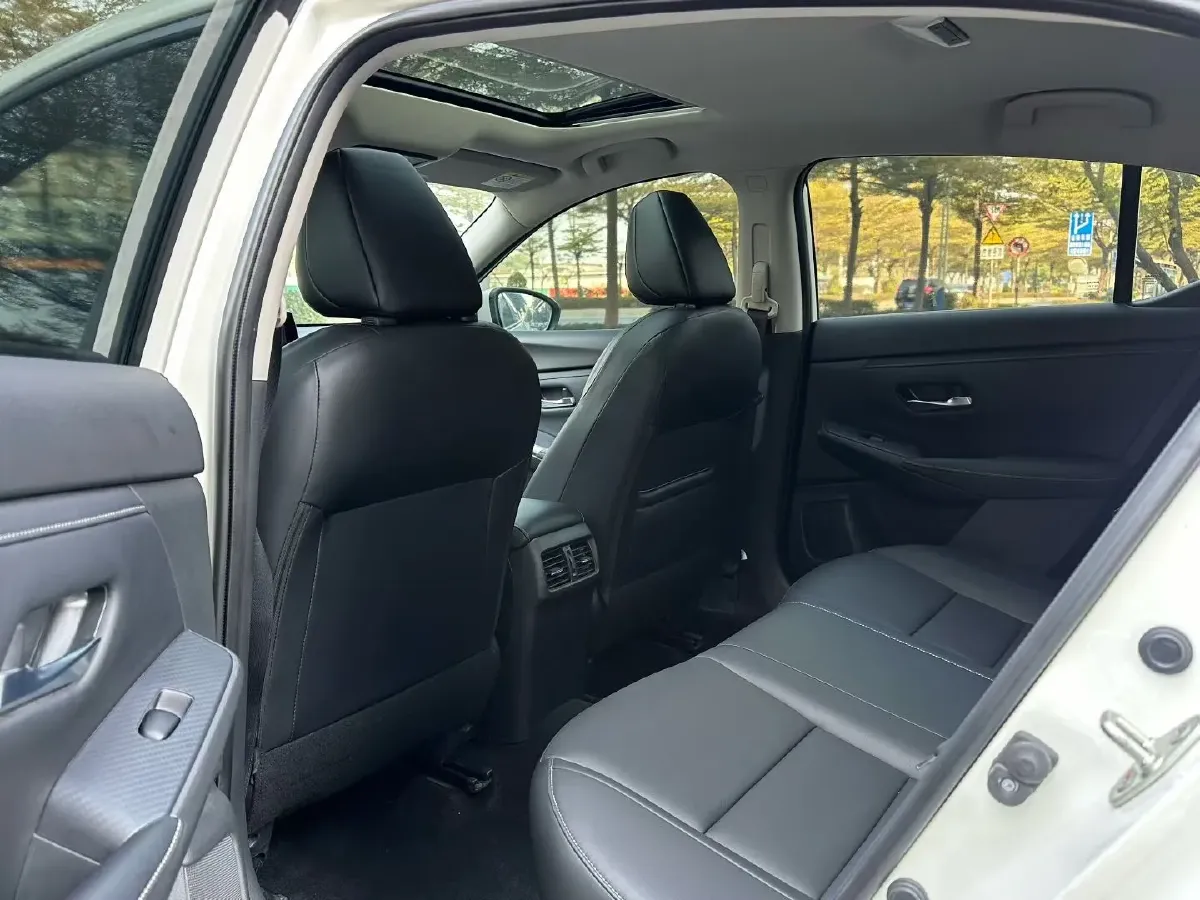 2020 Nissan Sylphy 1.6L 139HP L4 CVT,autocango,china used car exporter,china ev exporter,chinese used car exporter,chinese used ev exporter