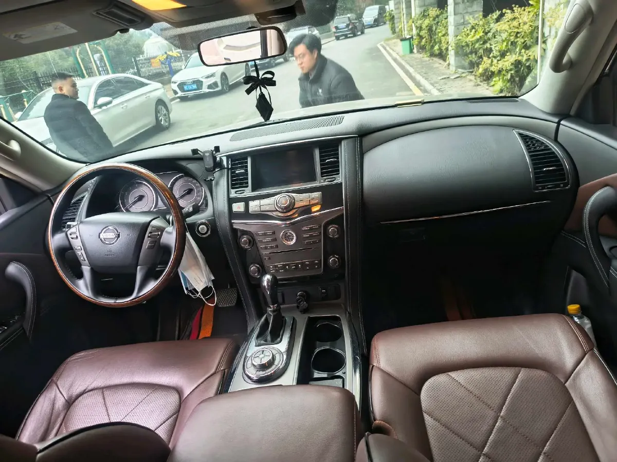 2018 Nissan Patrol 4.0L 279HP V6 7AT,autocango,china used car exporter,china ev exporter,chinese used car exporter,chinese used ev exporter