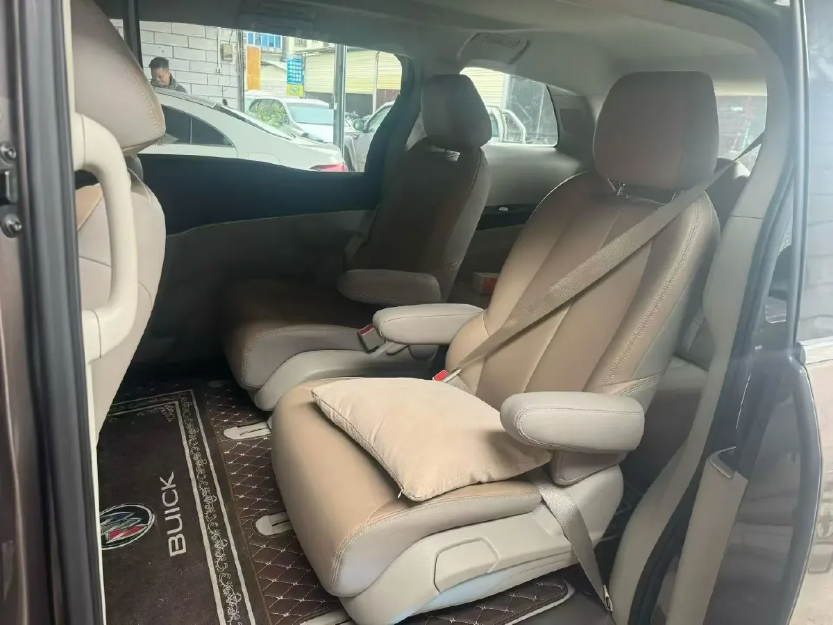 2021 Buick GL8 2.0T 237HP L4 9AT,autocango,china used car exporter,china ev exporter,chinese used car exporter,chinese used ev exporter