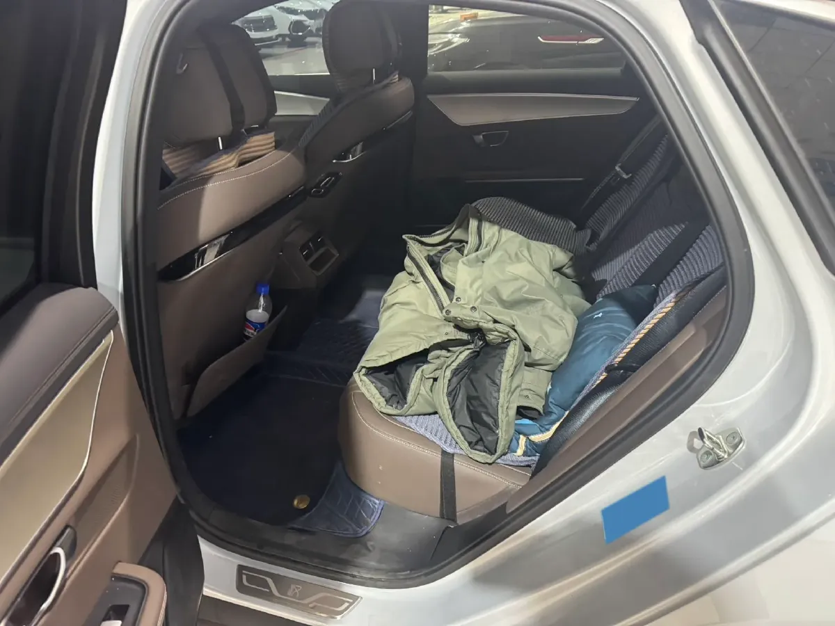 2024 BYD Han 1.5T 139HP L4 E-CVT PHEV 18.316KWH,autocango,china used car exporter,china ev exporter,chinese used car exporter,chinese used ev exporter