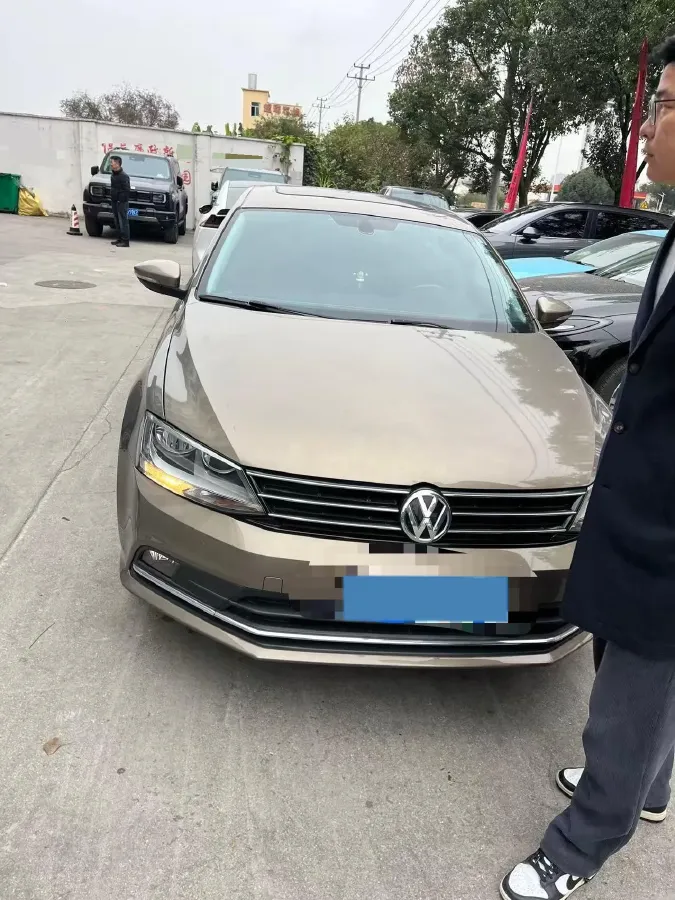 2018 KingLong KaiTe 2.3T 110HP L4 5MT,autocango,china used car exporter,china ev exporter,chinese used car exporter,chinese used ev exporter