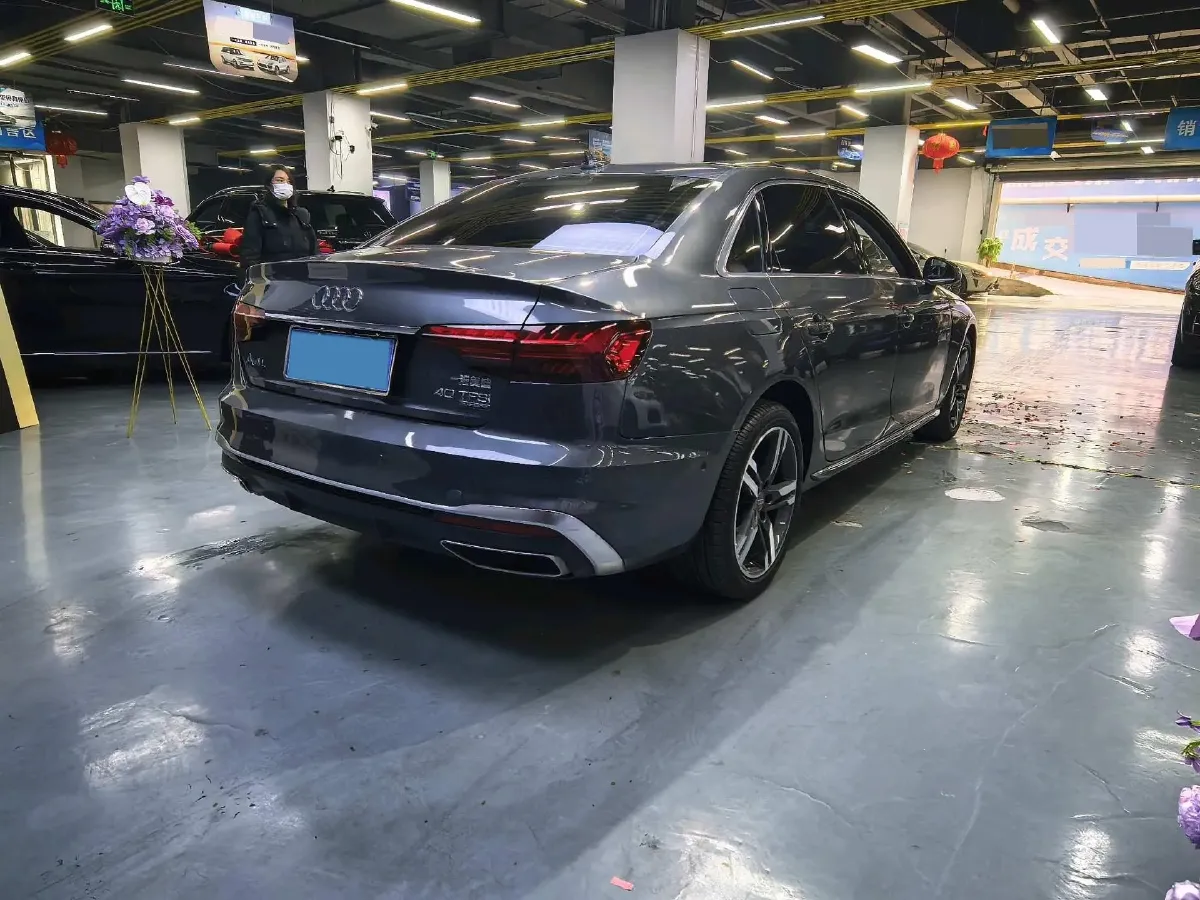 2020 Audi A4L 2.0T 190HP L4 7DCT,autocango,china used car exporter,china ev exporter,chinese used car exporter,chinese used ev exporter