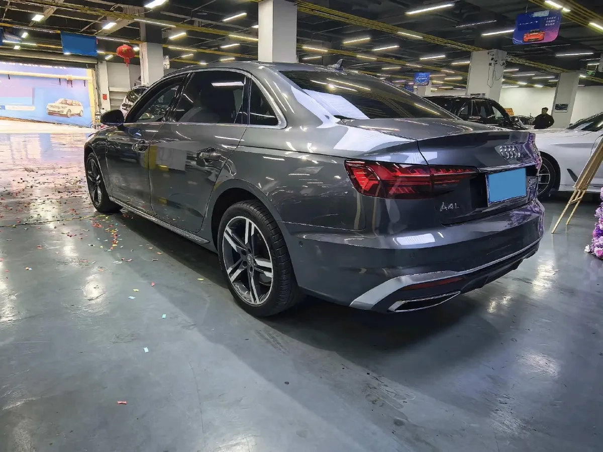 2020 Audi A4L 2.0T 190HP L4 7DCT,autocango,china used car exporter,china ev exporter,chinese used car exporter,chinese used ev exporter