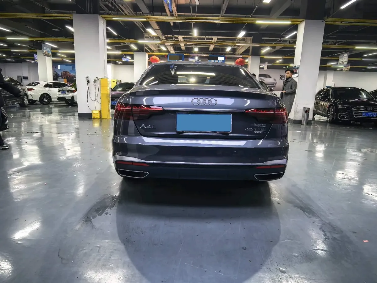 2020 Audi A4L 2.0T 190HP L4 7DCT,autocango,china used car exporter,china ev exporter,chinese used car exporter,chinese used ev exporter