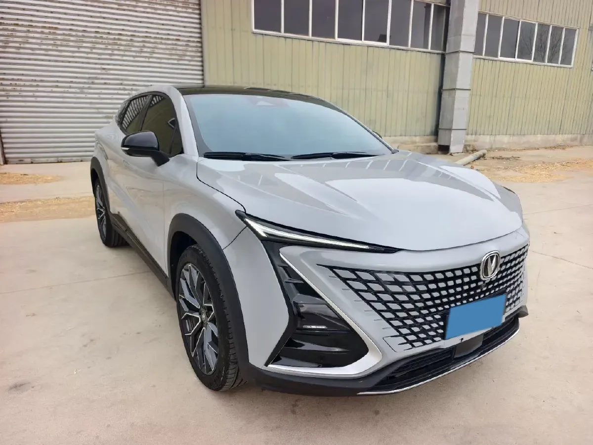 2022 ChangAn UNI-T 1.5T 188HP L4 7DCT,autocango,china used car exporter,china ev exporter,chinese used car exporter,chinese used ev exporter